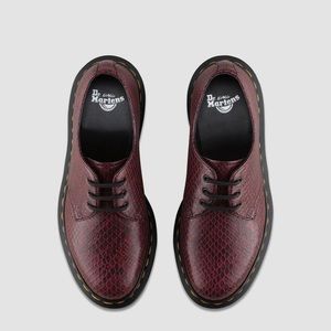 Dr Martens 1461 Burgundy Snake Print Shoes US Size 9 (equivalent of EUR 41)